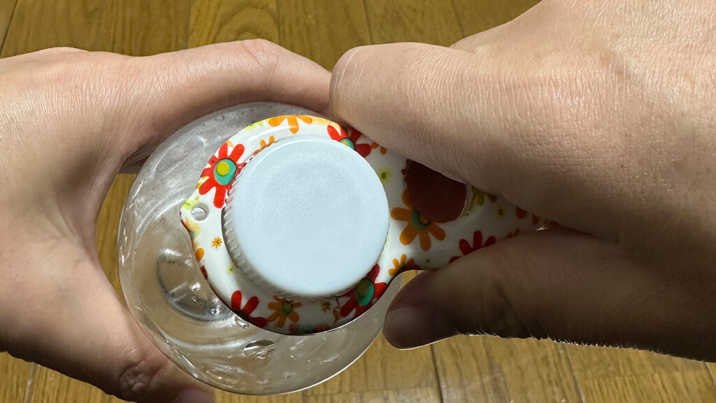 ペットボトルのキャップを簡単にあける便利グッズ